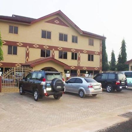 Allseasons Hotel Pantang Esterno foto